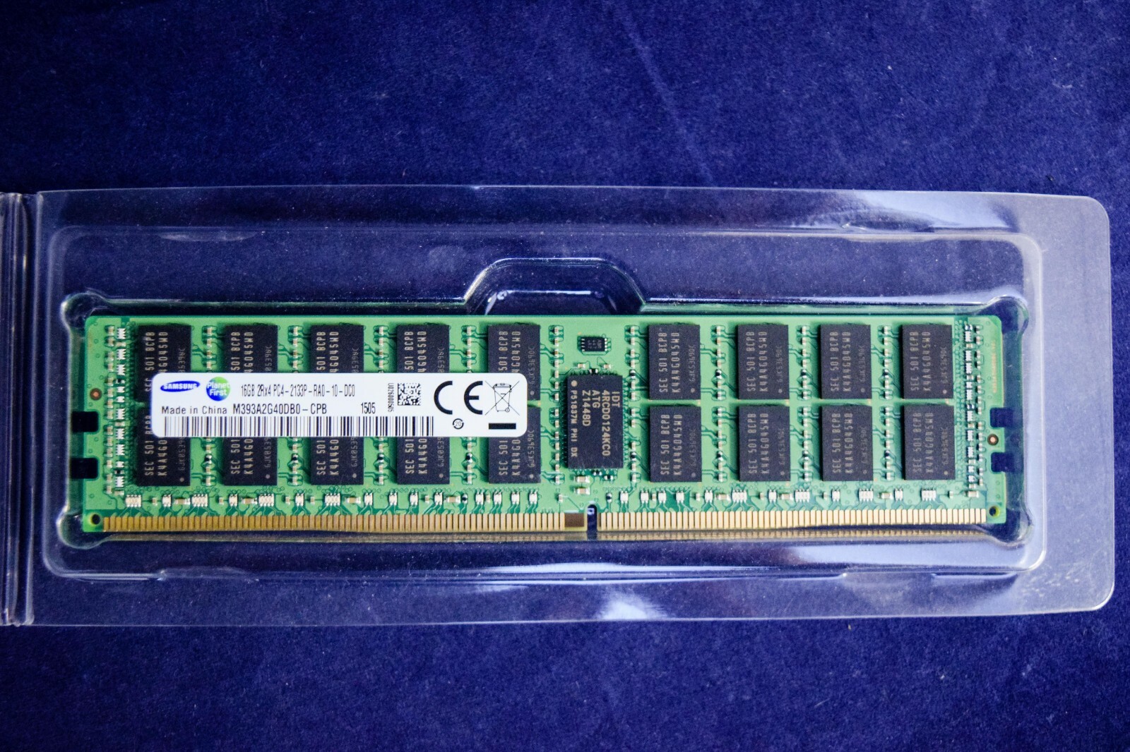M393A2G40DB0-CPB Samsung 16 GB (1x16 GB) 2RX4 PC4-2133P DDR4 Server ...