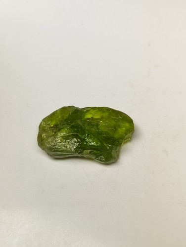 Unique Peridot Formation - 32 Carats - One-of-a-Kind - Picture 11 of 12