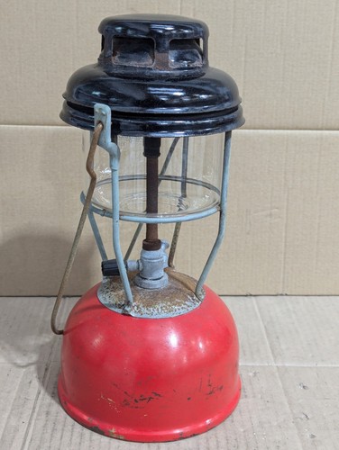 Old Vintage TILLEY X246B Paraffin Lamp, Kerosene Lantern - Picture 2 of 13
