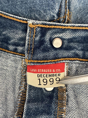 Jean bleu Levi's 501xx 1999 fabriqué au Mexique 501-0000 taille W35 L26,5 - Photo 5/14