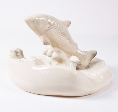 Porzellan Koi Karpfen Figur von Belleek