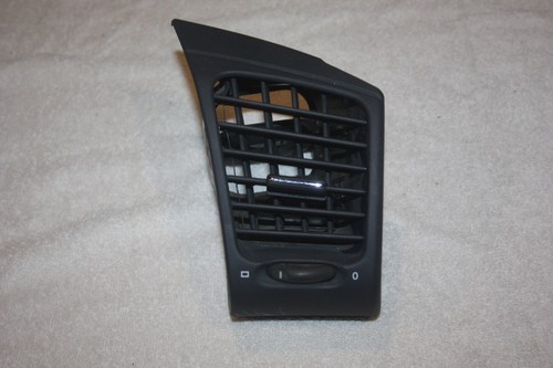 1998-2003 Mercedes w208 CLK320 Right Passenger Side Outer Dash A/C Air Heat Vent - Picture 2 of 5