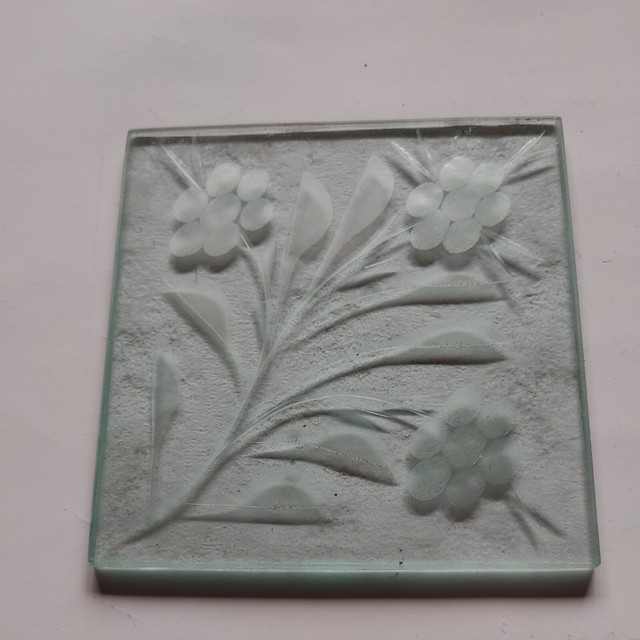 Alte kleine Glasscheibe Fenster Basteln Dekorieren Landhaus Dachboden Alte kleine Glasscheibe Fenster Basteln Dekorieren Landhaus Dachboden