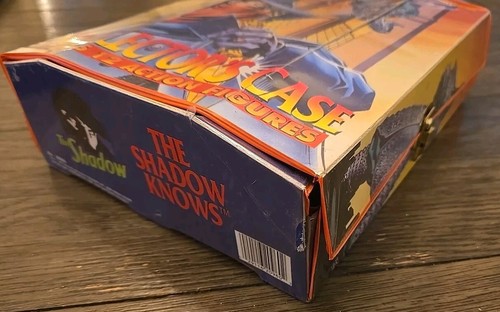 The Shadow Collector's Action Figure Case Vintage 1994 - Picture 6 of 6