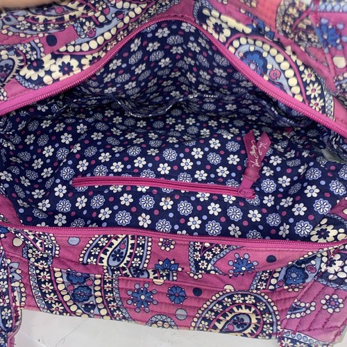 Vera Bradley, Boysenberry, Pink and Blue, Shoulder Strap Zip Closure 12”x10” Rtd - 第 5/6 張圖片
