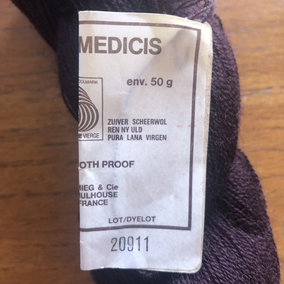 7 HKS VINTAGE DMC BRODER MEDICIS VIRGIN WOOL Yarn Purple #8124 - Image 3 of 4