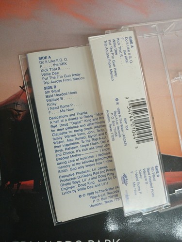Willie Dee Controversy Cassette Tape Ghetto Boys Rap-A-Lot First Press 1989 - Picture 5 of 6