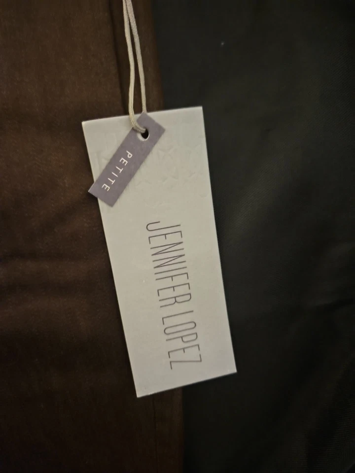 NWT JENNIFER LOPEZ( WILLIE SMITH) BROWN DRESS PANTS  SIZE 4 PETITE W/BELT - Image 3 of 4