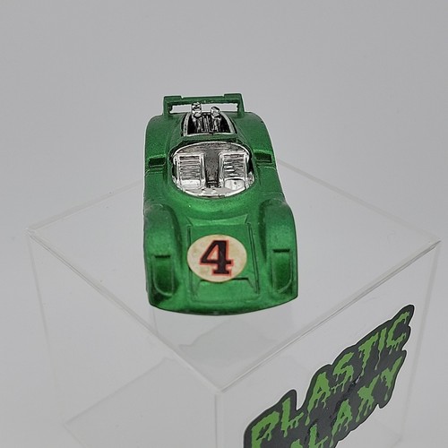 Vintage Tootsie Toy Porsche Metal Diecast Car USA 4 Green EXCELLENT - Picture 2 of 5