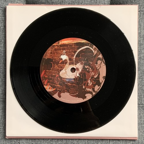 The Twang - Two Lovers Black 7” Vinyl - BUN134-7 - Ltd No 1625 - Picture 5 of 6