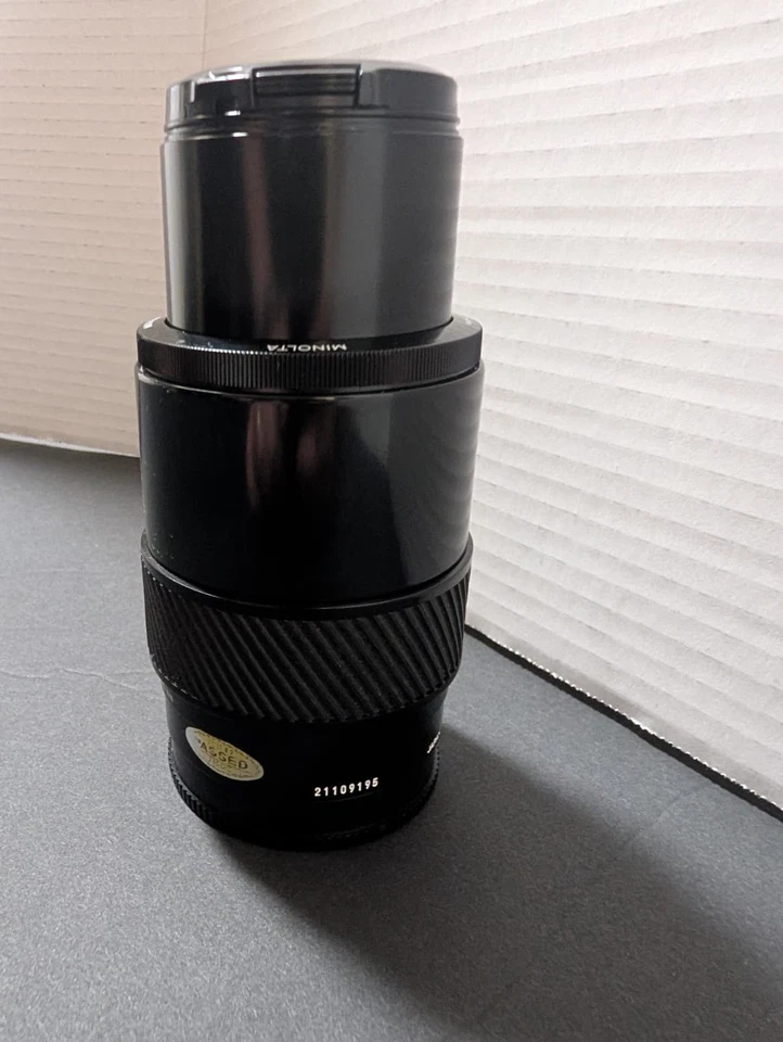*BASICALLY NEW* Konica Minolta Maxxum AF 100-200mm f/4.5 AF Lens For Minolta - Image 3 of 4