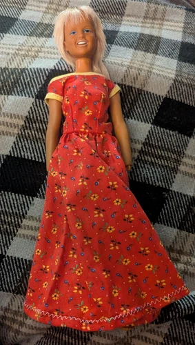 Vintage 1973 Kenner Dusty Doll