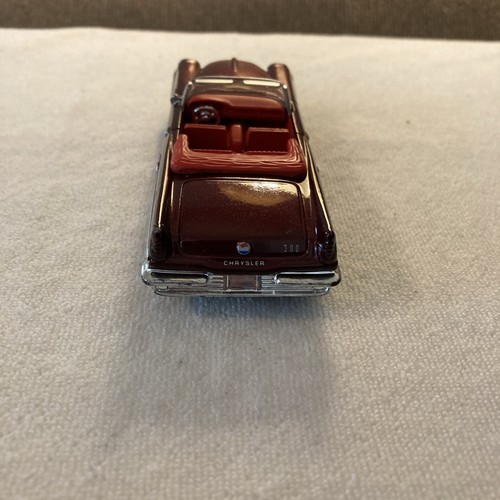 New-Ray 1959 Chrysler 300E Maroon Convertible Diecast Car - Picture 4 of 7