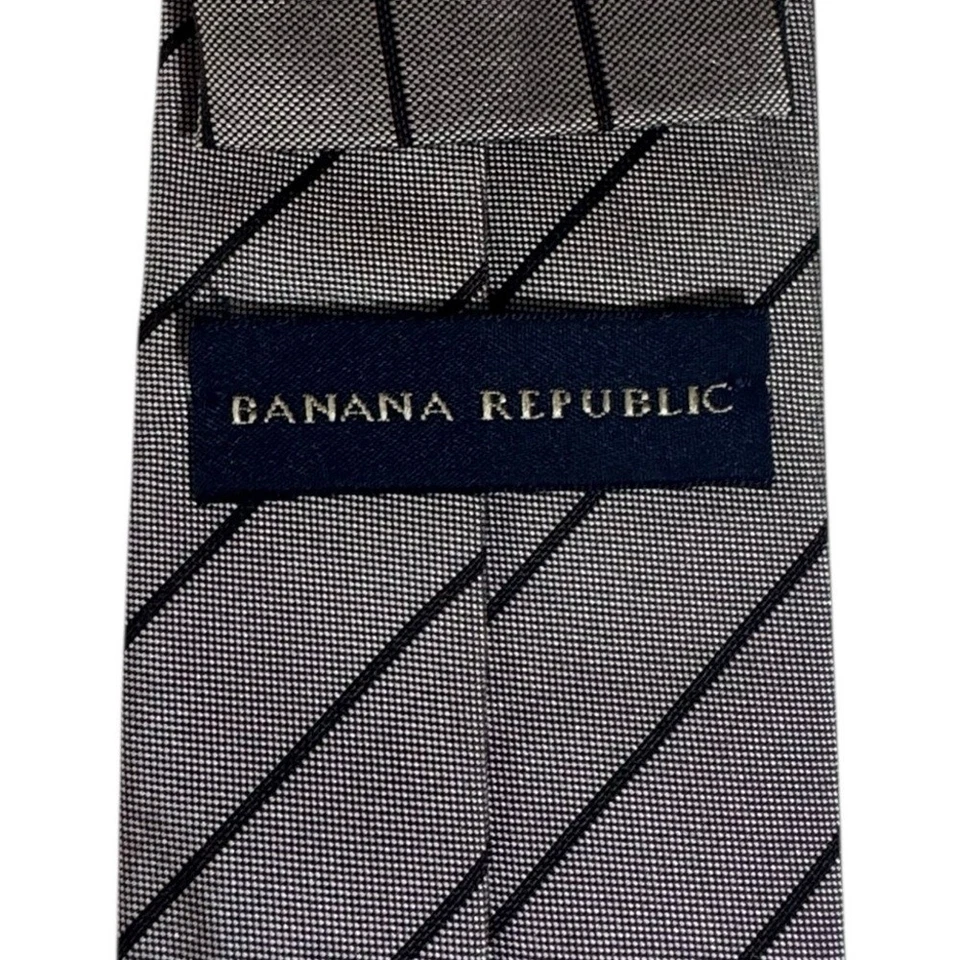 Corbata de seda estrecha Banana Republic silenciosa de lujo delgada dinero antiguo hecha en Italia formal Foto 3 de 4