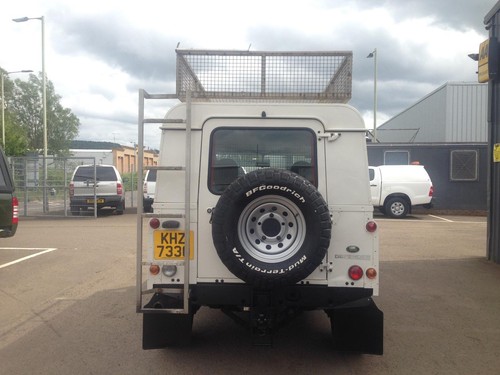 2008 Land Rover Defender 110 2.4TDCi PUMA 4x4 Utility 3500KG * 6 Speed * - Picture 8 of 12
