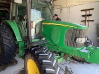2003 JOHN DEERE 6420 Tractor