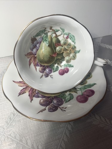 Vintage Rosina Tea Cup and Saucer - Fruit Motif Wide Rim - Bild 2 von 9