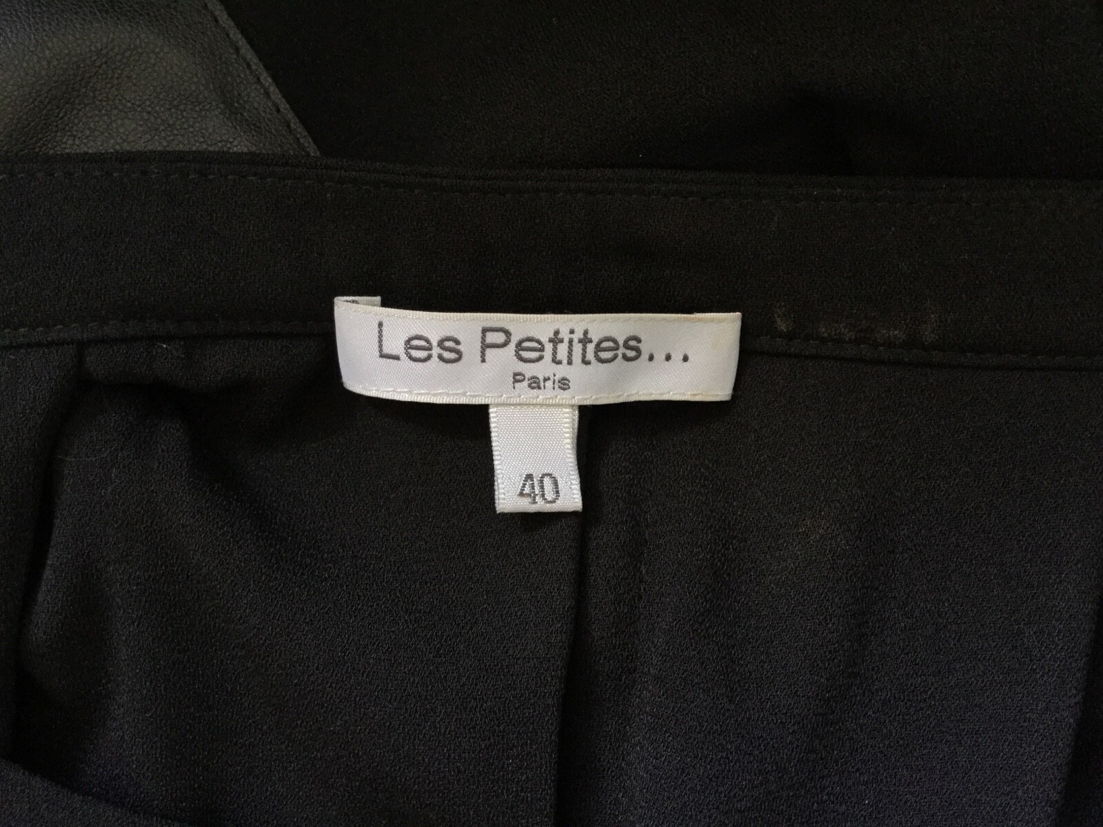 JUPE "LES PETITES..." T40 - - - TBE, PEU PORTEE 430529 JUPE "LES PETITES..." T40 - - - TBE, PEU PORTEE 430529
