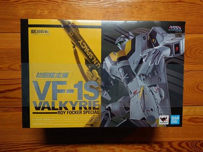 DX Chogokin Macross Limited Edition VF-1S Valkyrie Roy Focker Special 300mm DX Chogokin Macross Limited Edition VF-1S Valkyrie Roy Focker Special 300mm