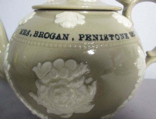 Antique WEDGWOOD QUEENSWARE Style SAGE GREEN Teapot Personalized c. 1927 - Picture 2 of 8