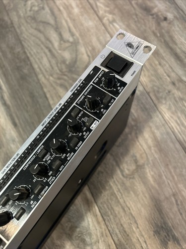 Behringer AUTOCOM PRO-XL MDX1600 Two-Channel Compressor/Limiter - Picture 14 of 14