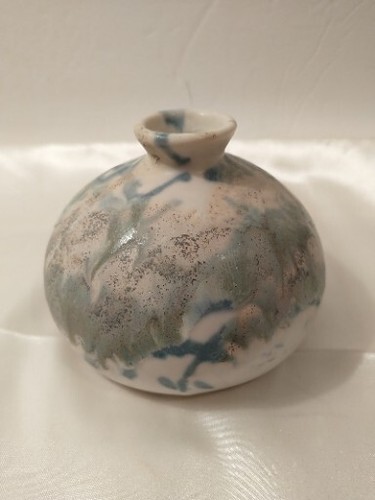 Bud Vase Art Pottery Kravec Studios Naples Florida White Blue Green 3.25" Tall - Picture 2 of 5