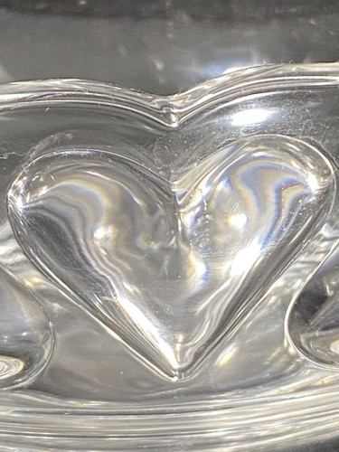 TIFFANY & CO CRYSTAL HEARTS BOWL WITH HEART MOTIF AT RIM HEARTS BY TIFFANY - Picture 5 of 11