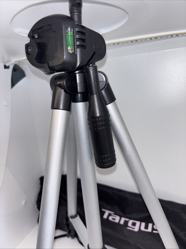 Targus Camera Tripod TG-5060TR Lightweight Built in Level Quick Connect - Picture 4 of 4