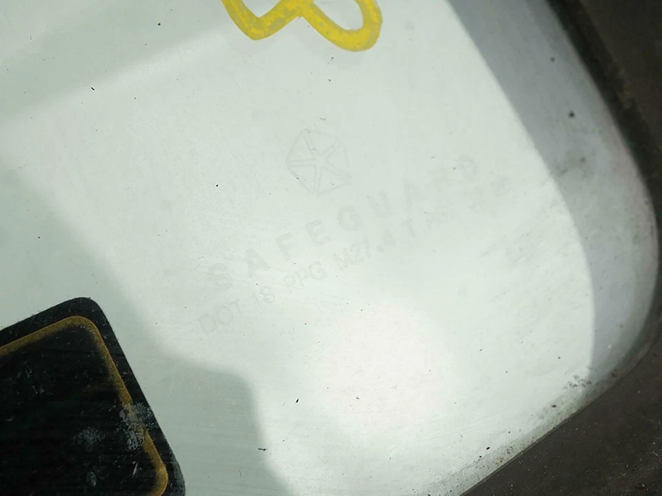 1989 - 1995 Dodge Spirit Glass Window Door Vent Driver Side Lh Left Rear Oem Foto 2 de 4