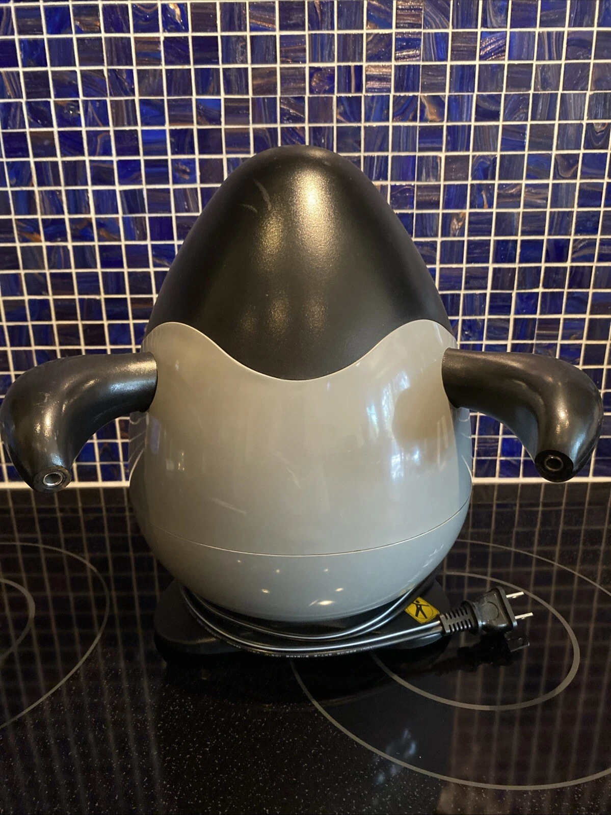 UNIQUE L’EQUIP “PENGUIN” CITRUS JUICER New