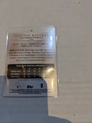 2017 Topps Gold Label Class 2 Clayton Kershaw #85 - Picture 2 of 2