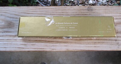 Les Grand Parfums de France, vintage box of minatures