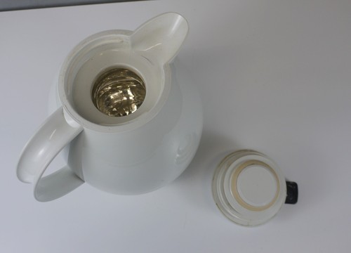 lot 3 VTG ROSTI mOd PLASTIC Formula 1 MEMPHIS 1980s Leifheit White CARAFES - Picture 15 of 15