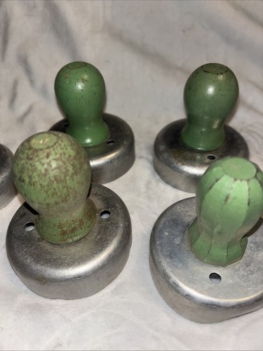 Vintage Metal Biscuit & Doughnut Cutters with Green Wooden Handles Set of 5 - Picture 3 of 9