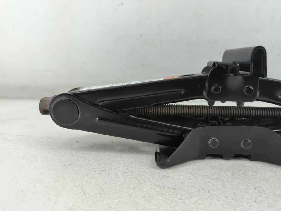 Ford Focus 2016 tijera de repuesto gato X2U70 Foto 2 de 4