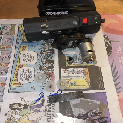 TRAXXAS .15 Pro NITRO SPORT Runs LikeNew! (Needs Pull Start) Original Owner - Picture 21 of 24