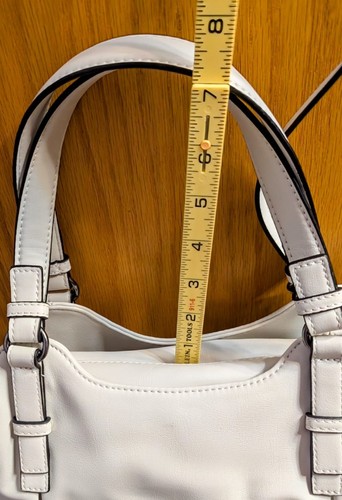 SIMPLEMENTE MARCA VERA WANG. BOLSO BANDOLERA BOLSO DE MANO COLOR BLANCO ROTO - Imagen 14 de 17
