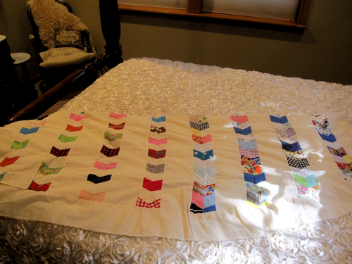 Vtg all hand stitched OLD cotton scraps quilt top estate find 70Wx88"L cottage - Picture 24 of 24