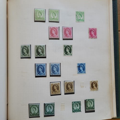 Great Britain Stamps In An Album - Some Higher Values - 第 22/24 張圖片