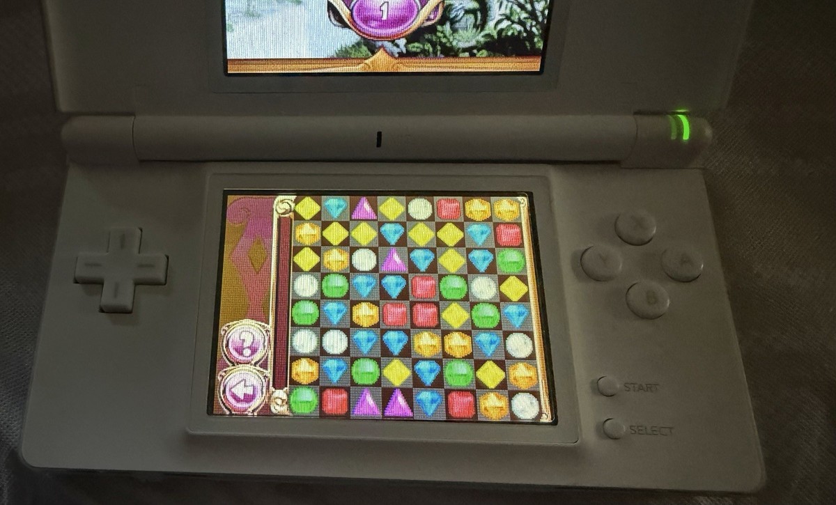 Nintendo DS Lite Handheld System - White (13306461) for sale