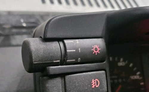 AUDI COUPE B2 UR QUATTRO HEADLIGHT SWITCH 857941591D LATE SPEC - Picture 5 of 5