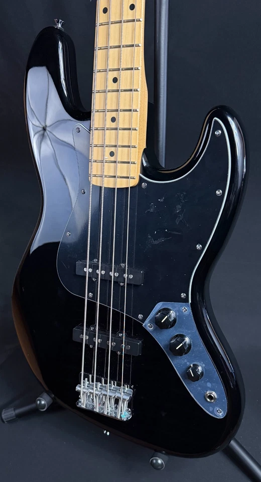 芬达标准爵士贝斯 (2025) 4 弦贝司吉他光泽黑色 — 第 4/4 张图片