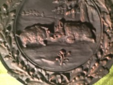 Großer schwerer Gusseisen Wandteller mit Jagdmotiv Durchmesser 31 cm