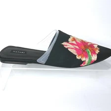 Natori Size 9 M Embroidered Flower Pointed Toe Mules Slides Women's