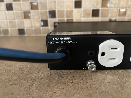 MIDDLE ATLANTIC PD-915R 9-OUTLET 120V 60HZ 12A RACKMOUNT POWER STRIP XB-22 - Picture 5 of 8