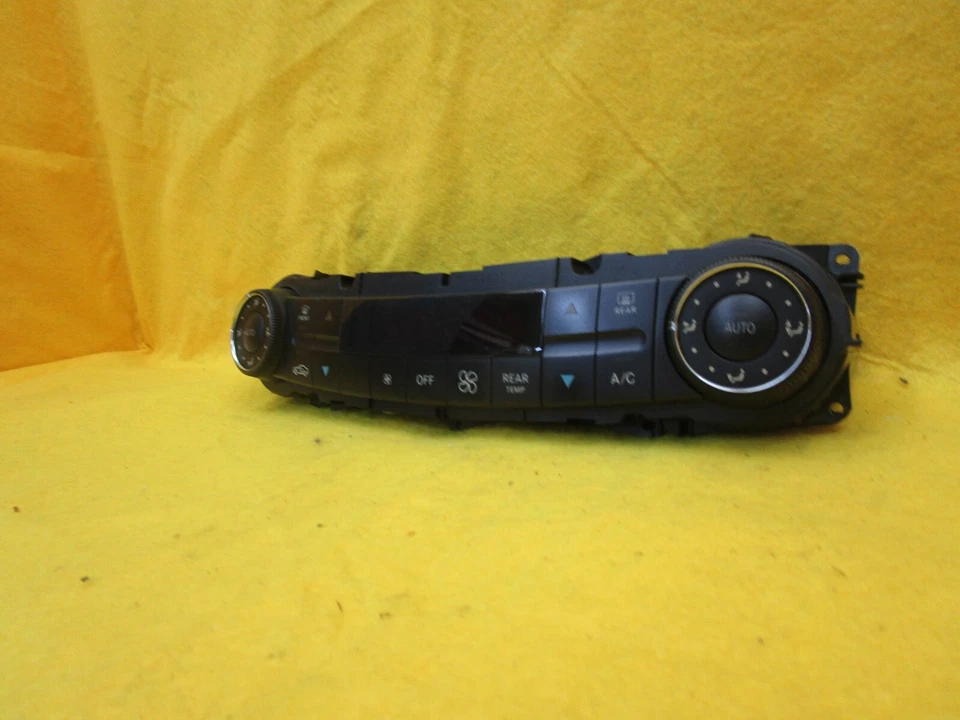 Interruptor de control de temperatura de aire acondicionado Mercedes-Benz CLS 500 2006 219 830 03 85 Foto 2 de 4