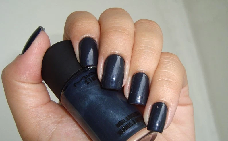 Esmalte de uñas MAC "CIELO MEDIANOCHE" Nuevo/Tamaño completo - ¡100% AUTÉNTICO Y RARO!!  Foto 2 de 4