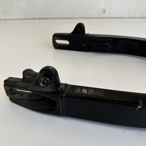 Triumph Bonneville T100 2012 Swingarm rear swing arm - Picture 8 of 9
