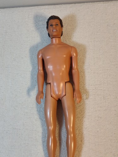 Muñeca Ken (Barbie) 1968 vintage cuerpo con cabeza Mattel Indonesia ojos azules 1990 - Imagen 10 de 15