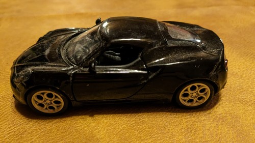 Die Cast Collection ALFA ROMEO 4C - Picture 1 of 6